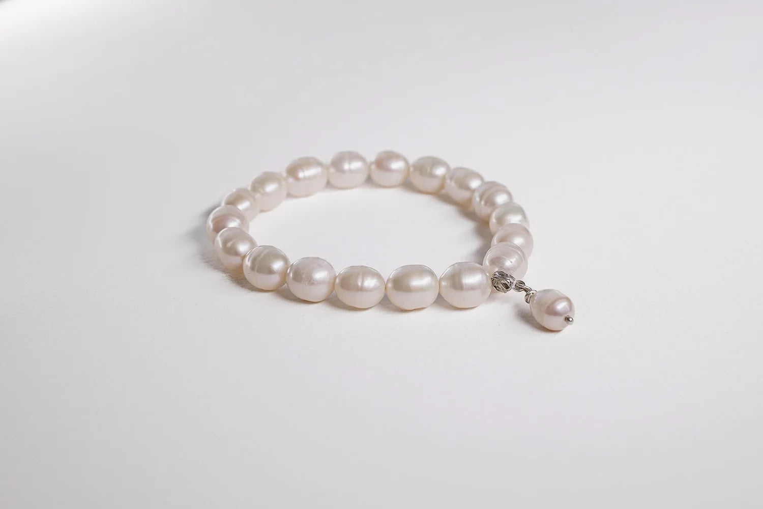 Pearl Bracelet - Sterling Silver & Freshwater Pearl